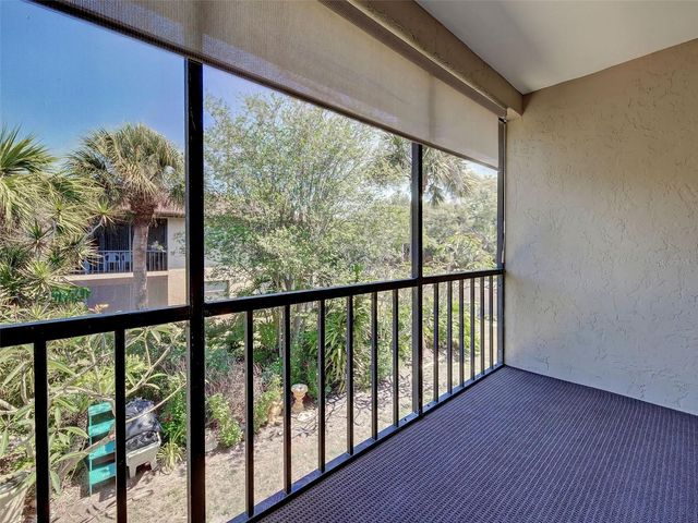 7237 CLOISTER DRIVE 207, Sarasota, FL 34231