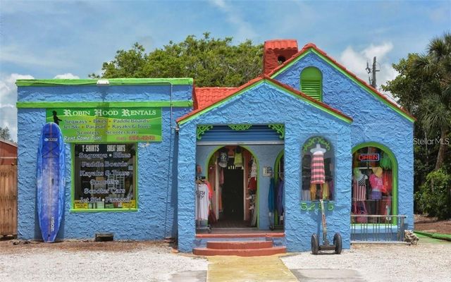 7237 CLOISTER DRIVE 207, Sarasota, FL 34231