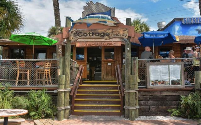 7237 CLOISTER DRIVE 207, Sarasota, FL 34231