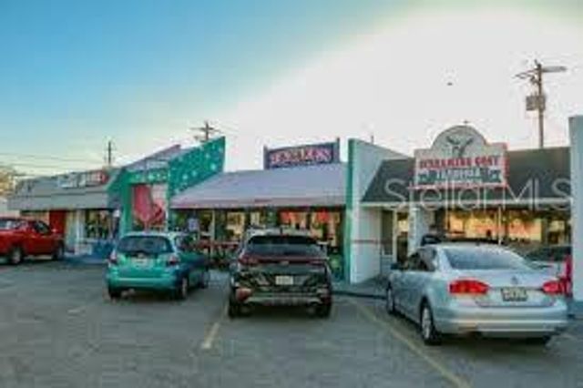 7237 CLOISTER DRIVE 207, Sarasota, FL 34231