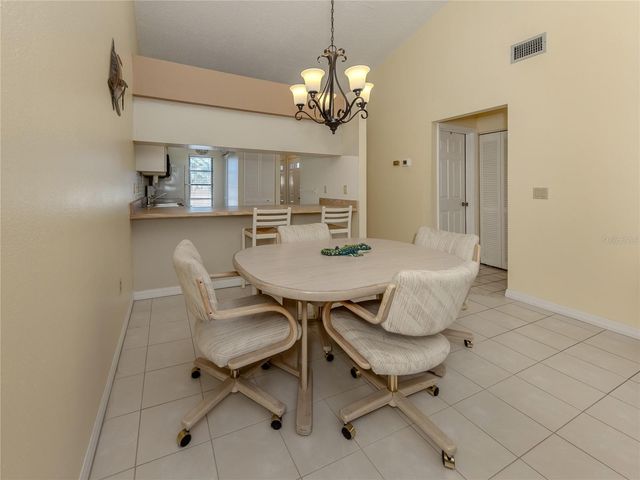 934 CAPRI ISLES BOULEVARD 210, Venice, FL 34292