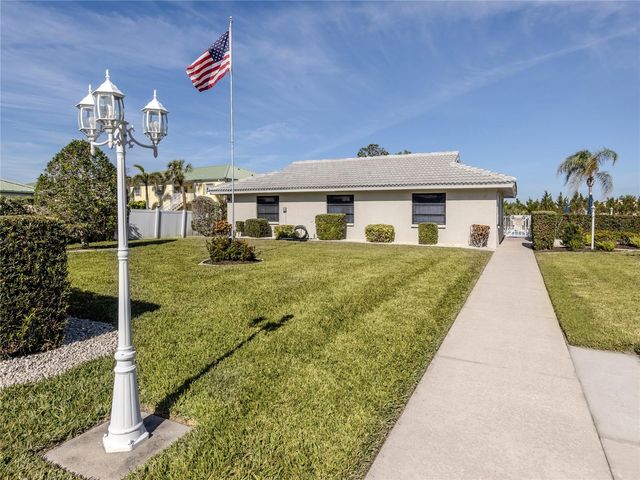 934 CAPRI ISLES BOULEVARD 210, Venice, FL 34292