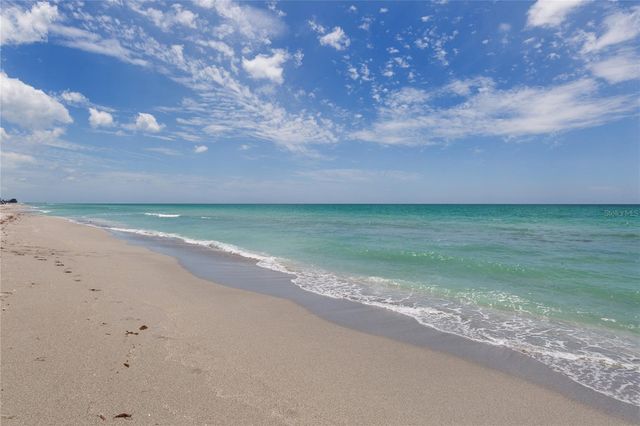 934 CAPRI ISLES BOULEVARD 210, Venice, FL 34292