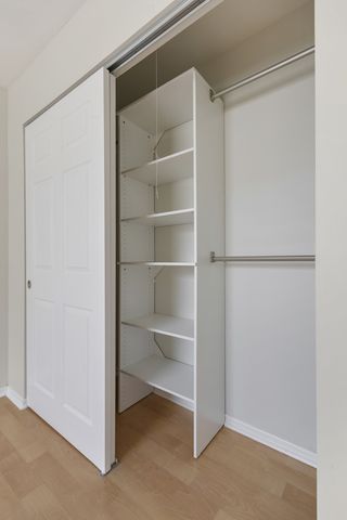 86 Gant Circle F, Streamwood, IL 60107