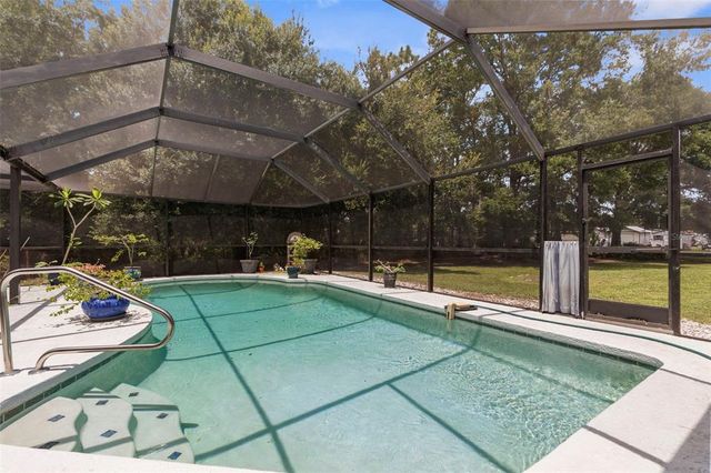 17635 EAGLE LANE, Lutz, FL 33558