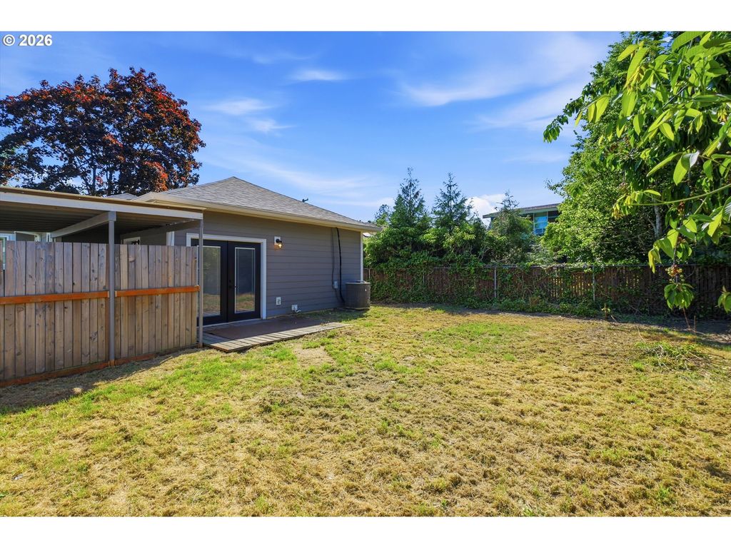 Image 24 of property listing at 1303 Ne LOGAN St, Mc Minnville, OR 97128