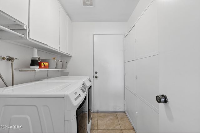 11215 S TOMAH Street, Phoenix, AZ 85044