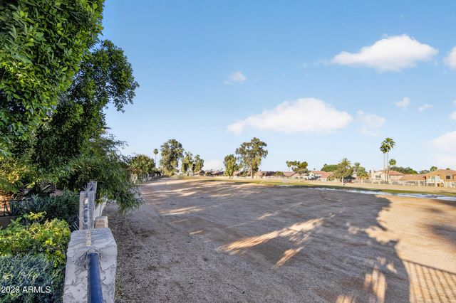 11215 S TOMAH Street, Phoenix, AZ 85044