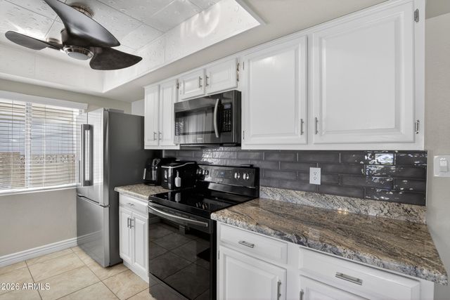 11215 S TOMAH Street, Phoenix, AZ 85044