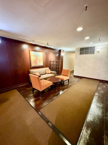 701 Forum Square 409, Glenview, IL 60025