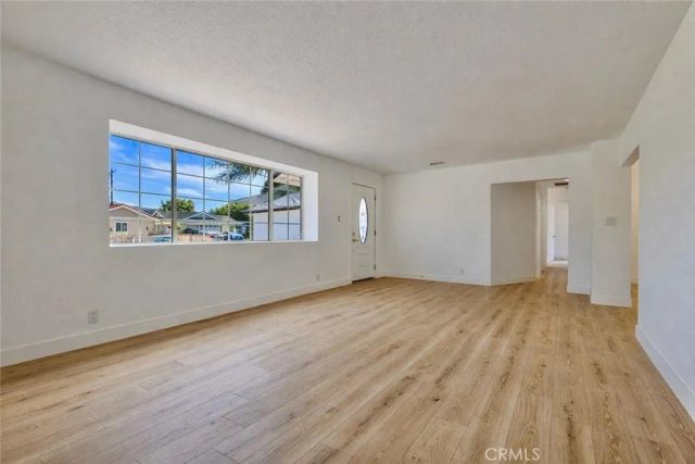 627 Center Lane, Santa Paula, CA 93060