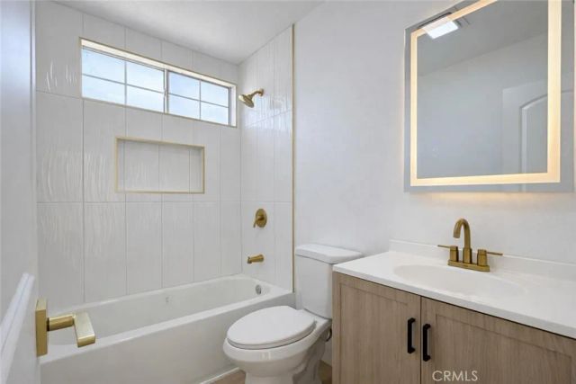 627 Center Lane, Santa Paula, CA 93060