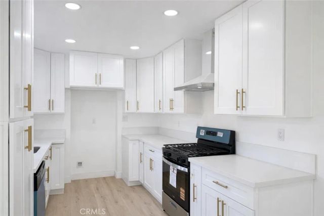 627 Center Lane, Santa Paula, CA 93060