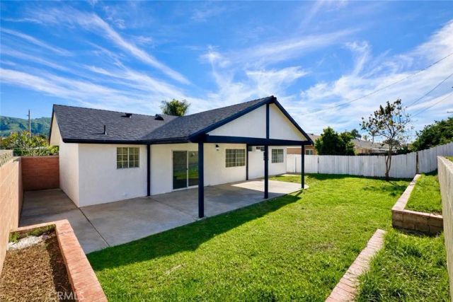627 Center Lane, Santa Paula, CA 93060