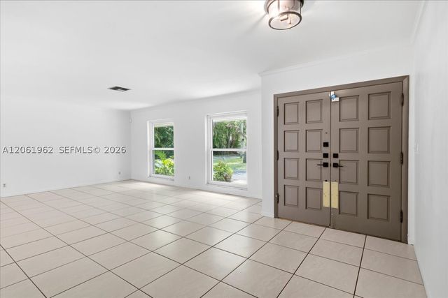 12365 SW 60th Ct, Pinecrest, FL 33156