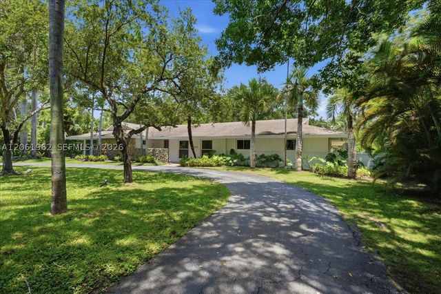 12365 SW 60th Ct, Pinecrest, FL 33156