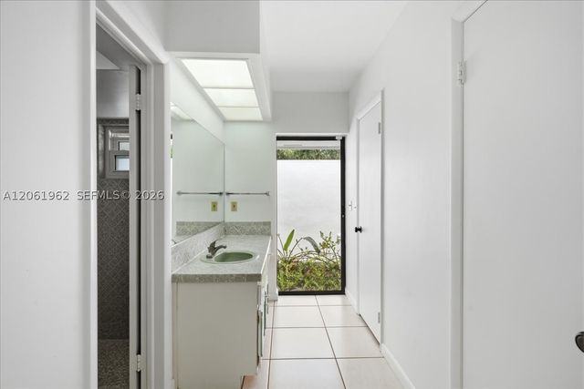 12365 SW 60th Ct, Pinecrest, FL 33156