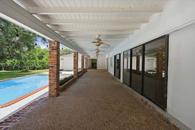 12365 SW 60th Ct, Pinecrest, FL 33156