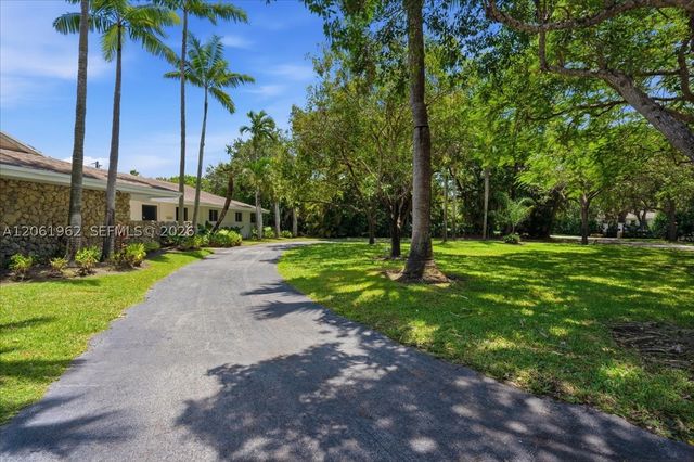 12365 SW 60th Ct, Pinecrest, FL 33156