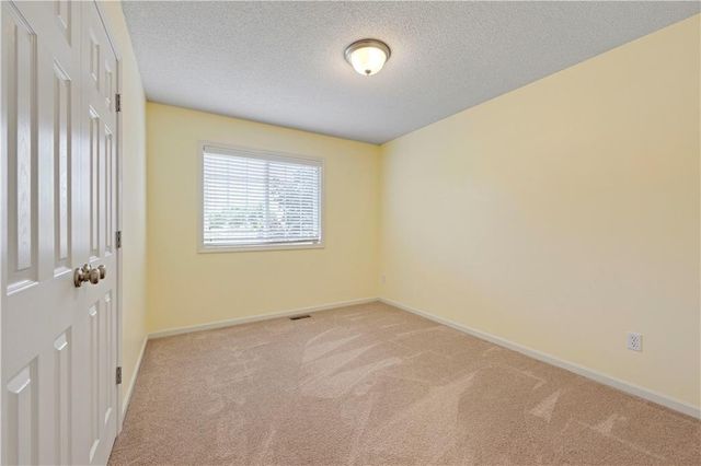 4015 NE 82nd Street, Kansas City, MO 64119