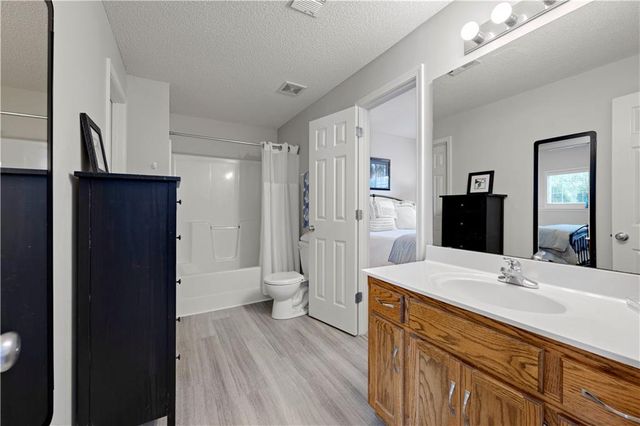 4015 NE 82nd Street, Kansas City, MO 64119