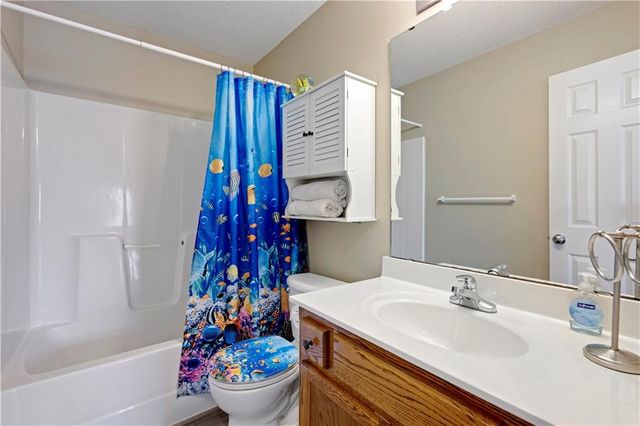 4015 NE 82nd Street, Kansas City, MO 64119