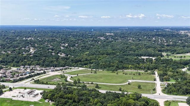 4015 NE 82nd Street, Kansas City, MO 64119