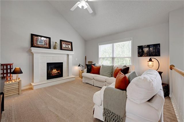 4015 NE 82nd Street, Kansas City, MO 64119