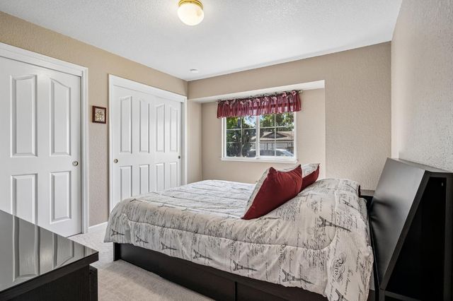 424 Goldrun Dr, Modesto, CA 95354