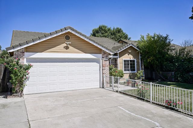 424 Goldrun Dr, Modesto, CA 95354