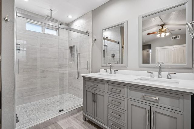424 Goldrun Dr, Modesto, CA 95354