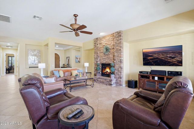 3555 E GLACIER Place, Chandler, AZ 85249