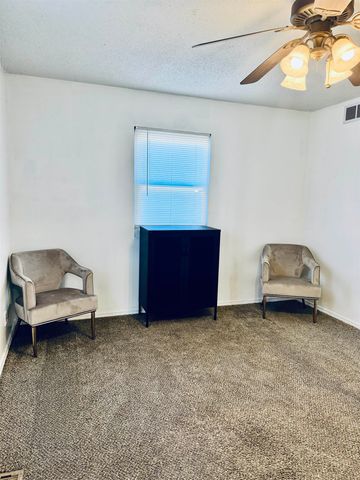 2627 W Hadden Ave, Wichita, KS 67217