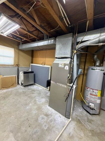 2627 W Hadden Ave, Wichita, KS 67217