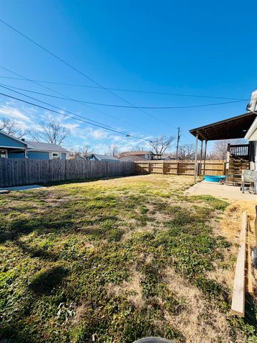 2627 W Hadden Ave, Wichita, KS 67217