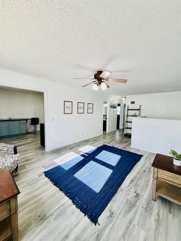 2627 W Hadden Ave, Wichita, KS 67217