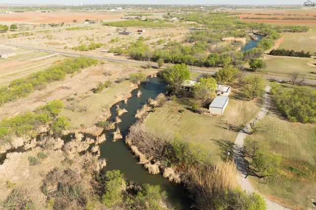 1409 E FM 367, Iowa Park, TX 76367