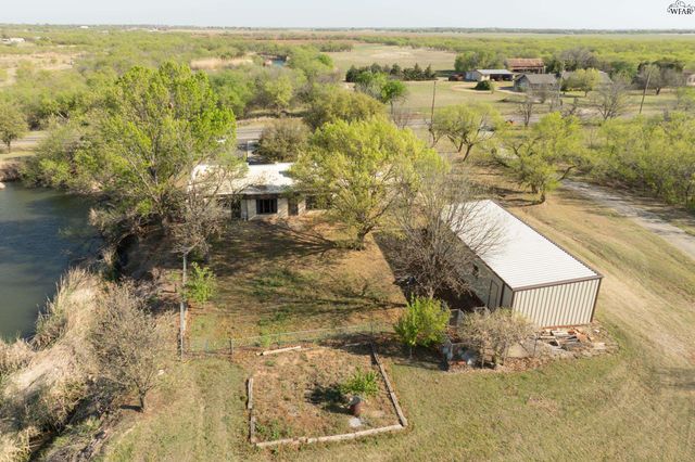 1409 E FM 367, Iowa Park, TX 76367