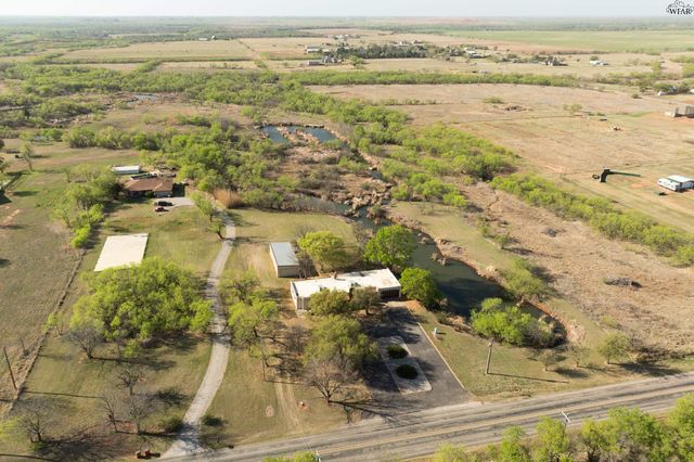 1409 E FM 367, Iowa Park, TX 76367