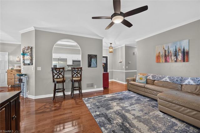 208 Cotswold Lane, King, NC 27021