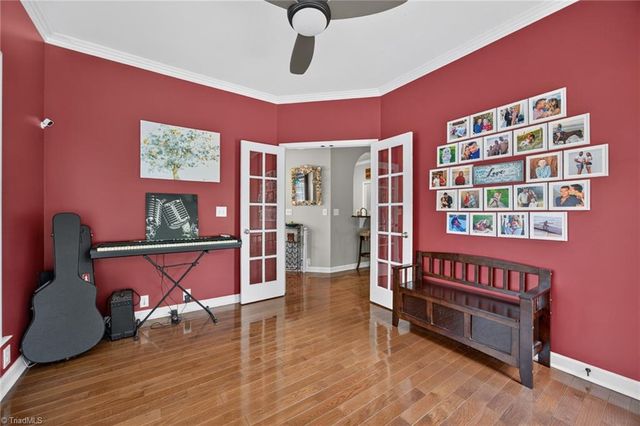 208 Cotswold Lane, King, NC 27021