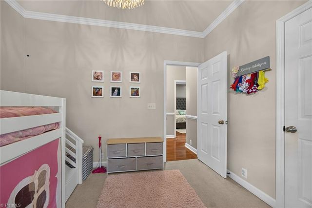 208 Cotswold Lane, King, NC 27021