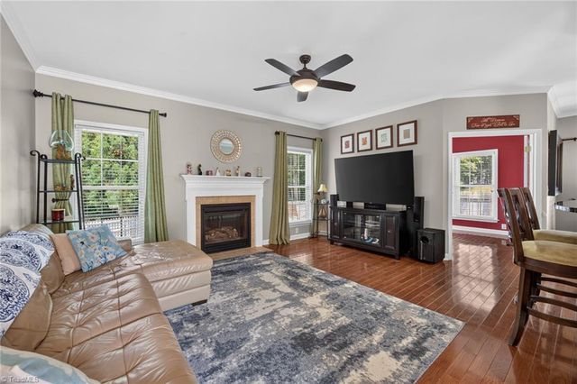208 Cotswold Lane, King, NC 27021