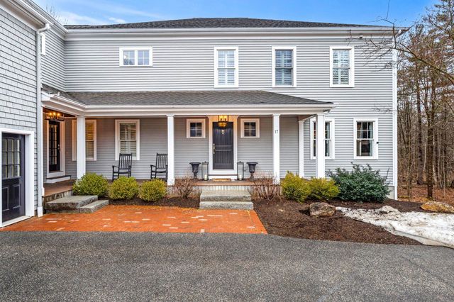 17 Canterbury Lane, Bedford, NH 03110