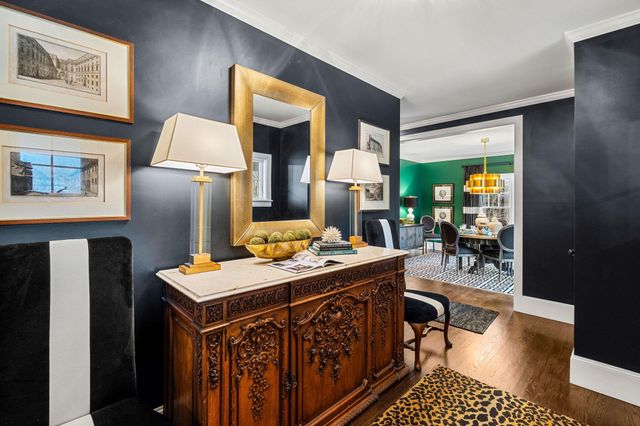 17 Canterbury Lane, Bedford, NH 03110