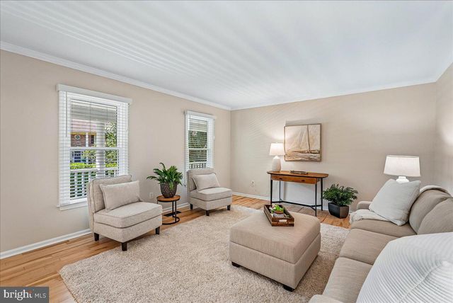 3632 GREAT LAUREL LN, Fairfax, VA 22033
