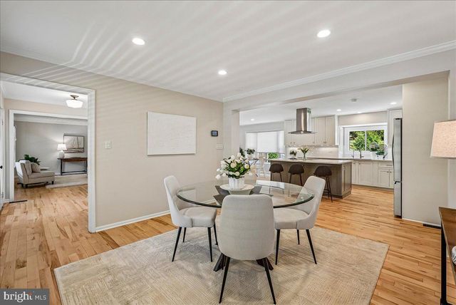 3632 GREAT LAUREL LN, Fairfax, VA 22033