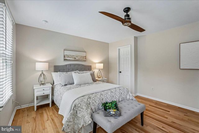 3632 GREAT LAUREL LN, Fairfax, VA 22033