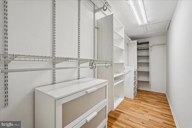 3632 GREAT LAUREL LN, Fairfax, VA 22033