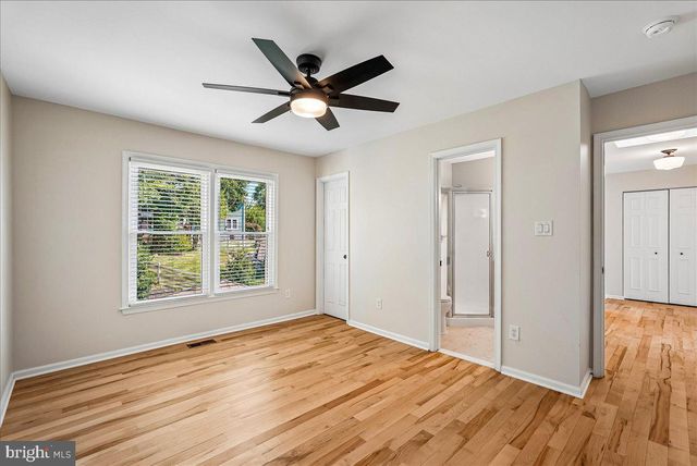 3632 GREAT LAUREL LN, Fairfax, VA 22033